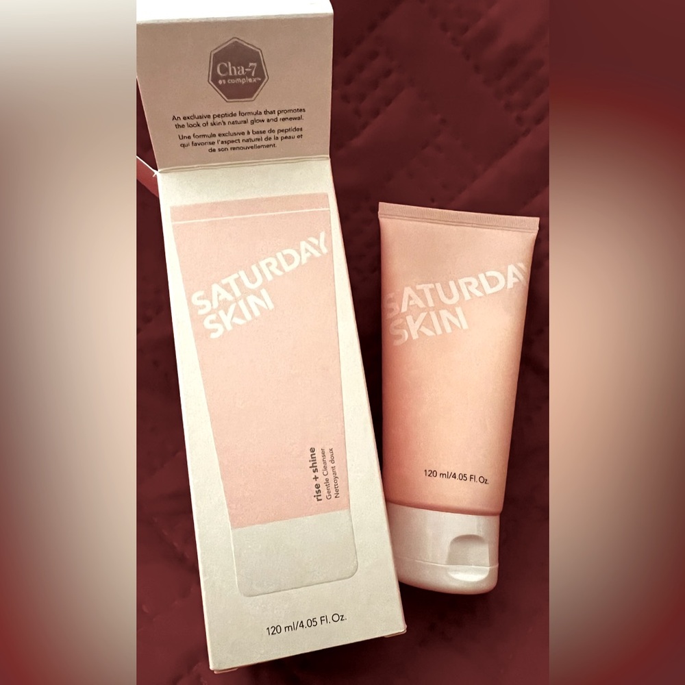 Saturday Skin rise + shine GENTLE CLEANSER